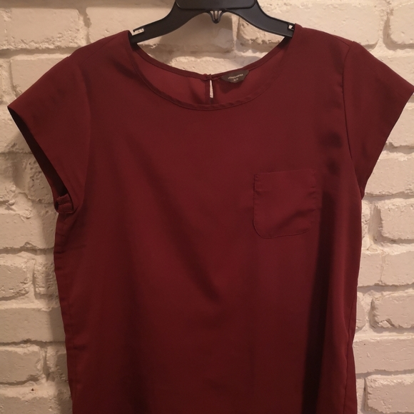 Red blouse t shirt - Picture 1 of 3